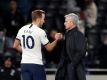 Tottenham Hotspurs Starstürmer Harry Kane und Trainer Jose Mourinho. Foto: John Walton/PA Wire/dpa