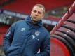 Bayern-Cheftrainer Hansi Flick ist auch bei seinen Spielern sehr beliebt. Foto: Daniel Karmann/dpa