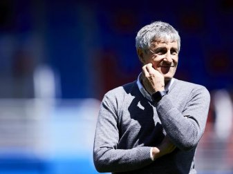 Tritt die Nachfolge von Ernesto Valverde als Trainer des FC Barcelona an: Quique Setién. Foto: Ion Alcoba Beitia/gtres/dpa Tritt die Nachfolge von Ernesto Valverde als Trainer des FC Barcelona an: Quique Setién. Foto: Ion Alcoba Beitia/gtres/dpa