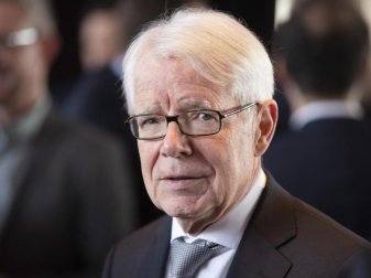 Reinhard Rauball schreibt den FC Bayern im Titelkampf auf keinen Fall ab. Foto: Boris Roessler/dpa