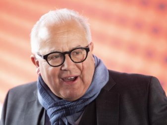 Setzt sich für eine neue Handregel im Fußball ein: DFB-Präsident Fritz Keller. Foto: Boris Roessler/dpa