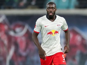 Dayot Upamecano will mit RB Leipzig deutscher Meister werden. Foto: Jan Woitas/zb/dpa