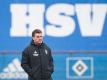 Dieter Hecking will mit dem HSV wieder in die Bundesliga aufsteigen. Foto: Daniel Reinhardt/dpa