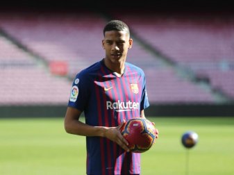 Geht auf Leihbasis von Barcelona nach Gelsenkirchen: Jean-Clair Todibo. Foto: Joan Valls/gtres/dpa Geht auf Leihbasis von Barcelona nach Gelsenkirchen: Jean-Clair Todibo. Foto: Joan Valls/gtres/dpa