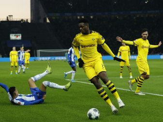 Dan-Axel Zagadou fordert ein besseres Defensivverhalten Dan-Axel Zagadou fordert ein besseres Defensivverhalten