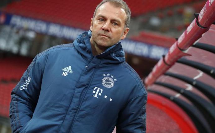 Bayern-Trainer Hansi Flick trifft mit seinem Team auf Hertha BSC. Foto: Daniel Karmann/dpa