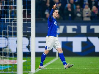 Schalkes Neuzugang Michael Gregoritsch erzielte den Treffer zum 2:0. Foto: Rolf Vennenbernd/dpa