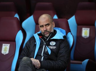 Pep Guardiola, Trainer von Manchester City, sitzt während eines Spiels auf der Trainerbank. Foto: Nick Potts/PA Wire/dpa/Archivbild Pep Guardiola, Trainer von Manchester City, sitzt während eines Spiels auf der Trainerbank. Foto: Nick Potts/PA Wire/dpa/Archivbild
