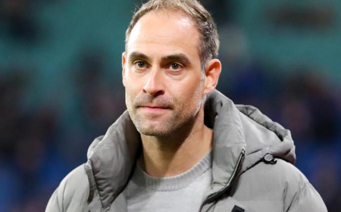 RB Leipzigs Geschäftsführer Oliver Mintzlaff trauert einer möglichen Verpflichtung des Stürmers Haaland nicht nach. Foto: Jan Woitas/zb/dpa