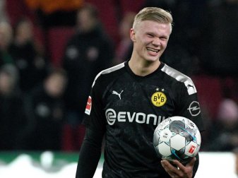 Erling Haaland erzielte in seinem ersten Spiel für Borussia Dortmund gleich drei Tore. Foto: Stefan Puchner/dpa