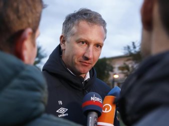 Sportchef Frank Baumann hat bei Werder Bremen Fehler bei der Kaderzusammenstellung eingeräumt. Foto: Clara Margais/dpa Sportchef Frank Baumann hat bei Werder Bremen Fehler bei der Kaderzusammenstellung eingeräumt. Foto: Clara Margais/dpa
