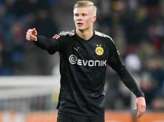 BVB-Neuzugang Haaland läuft nach seinem beeindruckenden Bundesliga-Debüt in Augsburg erstmals vor heimischer Kulisse auf. Foto: Tom Weller/dpa BVB-Neuzugang Haaland läuft nach seinem beeindruckenden Bundesliga-Debüt in Augsburg erstmals vor heimischer Kulisse auf. Foto: Tom Weller/dpa