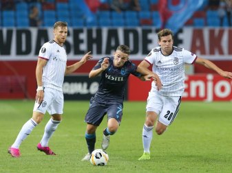 Donis Avdijaj (m.) wechselt nach Schottland Donis Avdijaj (m.) wechselt nach Schottland
