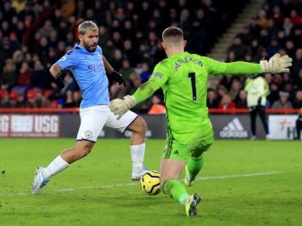 Rettete Man City den Sieg in Sheffield: Torschütze Sergio Agüero. Foto: Mike Egerton/PA Wire/dpa Rettete Man City den Sieg in Sheffield: Torschütze Sergio Agüero. Foto: Mike Egerton/PA Wire/dpa