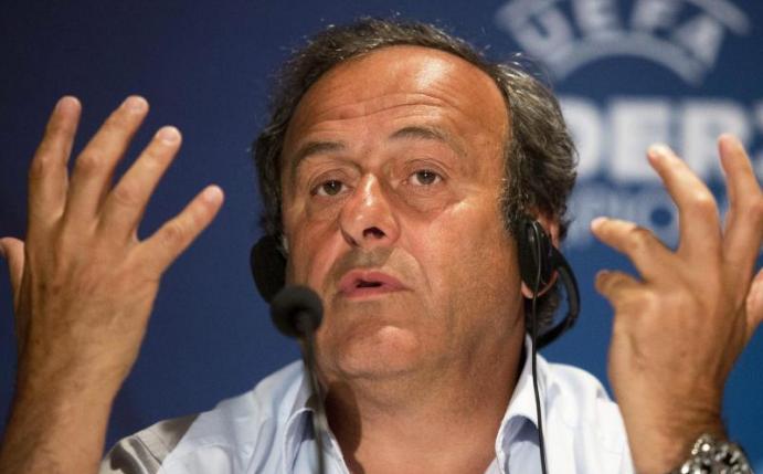 Kehrt auf die Fußball-Bühne zurück: Michel Platini. Foto: Abir Sultan/EPA FILE/dpa