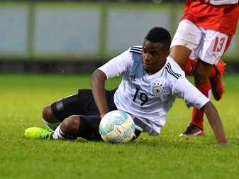 Moukoko könnte schon bald in der Bundesliga spielen Moukoko könnte schon bald in der Bundesliga spielen