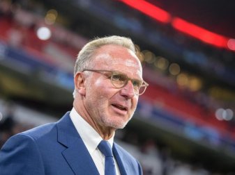 Karl-Heinz Rummenigge begrüßt die Verpflichtung von Alexander Nübel. Foto: Matthias Balk/dpa Karl-Heinz Rummenigge begrüßt die Verpflichtung von Alexander Nübel. Foto: Matthias Balk/dpa