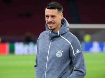 Fühlt sich in China wohl: Ex-Nationalspieler Sandro Wagner. Foto: Sven Hoppe/dpa Fühlt sich in China wohl: Ex-Nationalspieler Sandro Wagner. Foto: Sven Hoppe/dpa