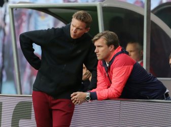 Sportdirektor Krösche (r.) verteidigt Nagelsmann-Kritik Sportdirektor Krösche (r.) verteidigt Nagelsmann-Kritik