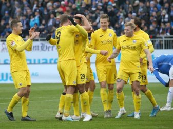 Arminia Bielefeld führt die Tabelle der 2. Liga an. Foto: Thomas Frey/dpa Arminia Bielefeld führt die Tabelle der 2. Liga an. Foto: Thomas Frey/dpa