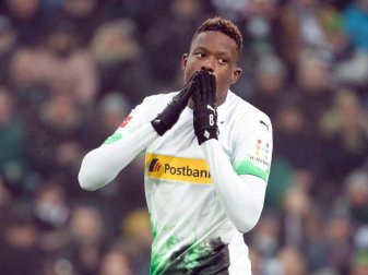 An Gladbachs Denis Zakaria sollen mehrere europäische Top-Clubs interessiert sein. Foto: Federico Gambarini/dpa An Gladbachs Denis Zakaria sollen mehrere europäische Top-Clubs interessiert sein. Foto: Federico Gambarini/dpa