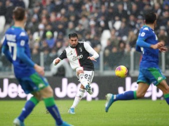 Emre Can (M) steht noch bei Juventus Turin unter Vertrag. Foto: Jonathan Moscrop/CSM via ZUMA Wire/dpa Emre Can (M) steht noch bei Juventus Turin unter Vertrag. Foto: Jonathan Moscrop/CSM via ZUMA Wire/dpa