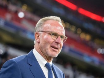 Karl-Heinz Rummenigge hält nichts vom Champions-League-Sommerturnier. Foto: Matthias Balk/dpa Karl-Heinz Rummenigge hält nichts vom Champions-League-Sommerturnier. Foto: Matthias Balk/dpa