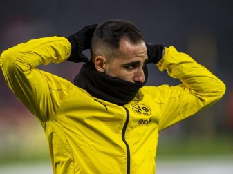 Wechselt vom BVB zum FC Villarreal: Dortmunds Paco Alcácer. Foto: David Inderlied/dpa Wechselt vom BVB zum FC Villarreal: Dortmunds Paco Alcácer. Foto: David Inderlied/dpa