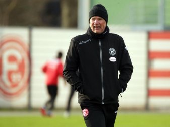 Steht am 20. Spieltag vor seinem Debüt bei Fortuna Düsseldorf: Trainer Uwe Rösler. Foto: David Young/dpa Steht am 20. Spieltag vor seinem Debüt bei Fortuna Düsseldorf: Trainer Uwe Rösler. Foto: David Young/dpa