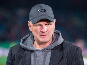 Stefan Effenberg hat Empfehlungen für den Bundestrainer. Foto: Guido Kirchner/dpa Stefan Effenberg hat Empfehlungen für den Bundestrainer. Foto: Guido Kirchner/dpa