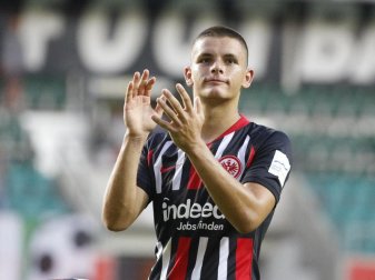 Dejan Joveljic verlässt auf Leihbasis Eintracht Frankfurt. Foto: Patrick Franck/picture alliance/dpa Dejan Joveljic verlässt auf Leihbasis Eintracht Frankfurt. Foto: Patrick Franck/picture alliance/dpa