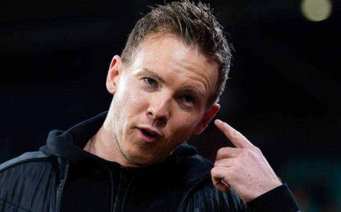 Setzt auf einen Lerneffekt aus der Niederlage in der Bundesliga für das Pokalspiel von RB Leipzig: Trainer Julian Nagelsmann. Foto: Robert Michael/dpa-Zentralbild/dpa