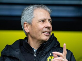 Überlegt im Pokal-Achtelfinale gegen Werder Bremen Neuzugang Emre Can einzusetzen: Dortmunds Trainer Lucien Favre. Foto: Guido Kirchner/dpa