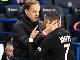 Mbappe zeigte sich ob seiner Auswechslung unzufrieden Mbappe zeigte sich ob seiner Auswechslung unzufrieden