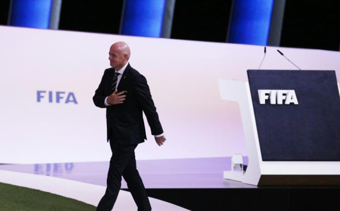 FIFA-Präsident Infantino sieht den Videobeweis positiv