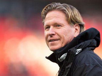 Hat gegen Gladbach ein personell gut aufgestelltes Team: Kölns Trainer Markus Gisdol. Foto: Marius Becker/dpa Hat gegen Gladbach ein personell gut aufgestelltes Team: Kölns Trainer Markus Gisdol. Foto: Marius Becker/dpa