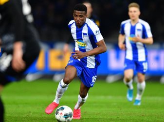 Herthas Javairo Dilrosun im Dribbling - am Samstag trifft er auf die Mainzer Abwehrreihen. Foto: Soeren Stache/dpa-Zentralbild/dpa Herthas Javairo Dilrosun im Dribbling - am Samstag trifft er auf die Mainzer Abwehrreihen. Foto: Soeren Stache/dpa-Zentralbild/dpa