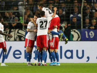 Der HSV erobert mit dem 2:0-Erfolg die Tabellenspitze