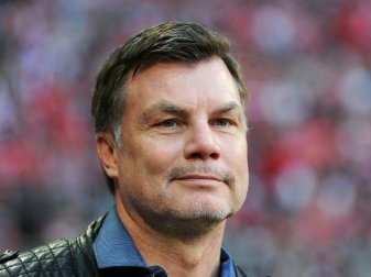 Helmer kritisiert die fehlende Flexibiltät des FC Bayern Helmer kritisiert die fehlende Flexibiltät des FC Bayern