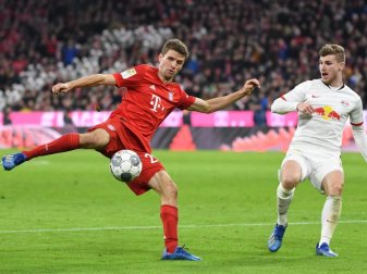 Thomas Müller (l) konzentriert sich voll auf den FC Bayern. Foto: Matthias Balk/dpa Thomas Müller (l) konzentriert sich voll auf den FC Bayern. Foto: Matthias Balk/dpa