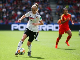 Nationalspielerin Lea Schüller geht zu den FCB-Frauen