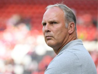 Sorgt sich um Werder Bremen: Oliver Reck, der langjährige Keeper des Bundesligisten. Foto: Arne Dedert/dpa Sorgt sich um Werder Bremen: Oliver Reck, der langjährige Keeper des Bundesligisten. Foto: Arne Dedert/dpa