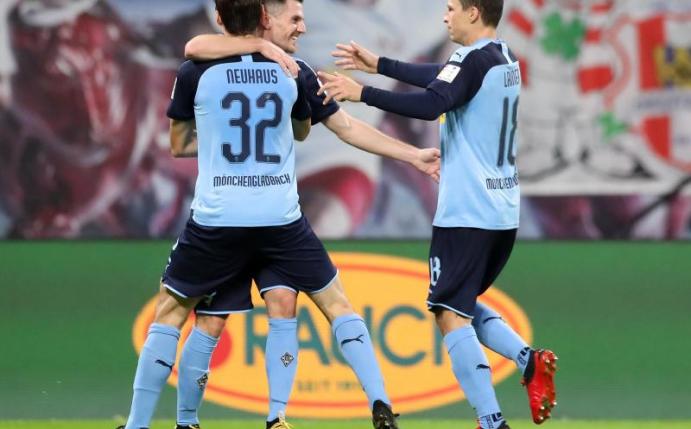 Die Gladbacher siegten in Düsseldorf mit 4:1. Foto: Jan Woitas/dpa-Zentralbild/dpa