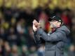 Liverpools Trainer Jürgen Klopp applaudiert seiner Mannschaft. Foto: Frank Augstein/AP/dpa