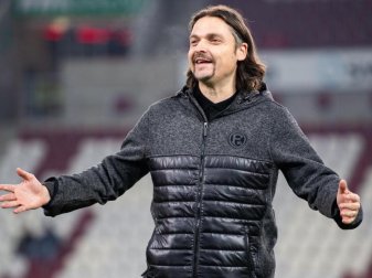 Steht bei Fortuna Düsseldorf offenbar vor dem Aus: Sportvorstand Lutz Pfannenstiel. Foto: Tom Weller/dpa Steht bei Fortuna Düsseldorf offenbar vor dem Aus: Sportvorstand Lutz Pfannenstiel. Foto: Tom Weller/dpa