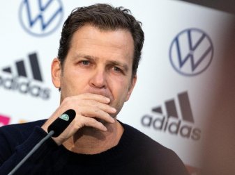 Ist für eine Senkung der Altergrenze in der Fußball-Bundesliga: DFB-Direktor Oliver Bierhoff. Foto: Federico Gambarini/dpa Ist für eine Senkung der Altergrenze in der Fußball-Bundesliga: DFB-Direktor Oliver Bierhoff. Foto: Federico Gambarini/dpa