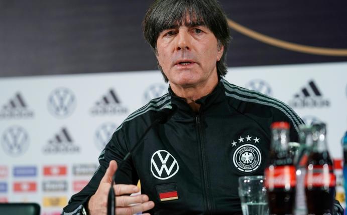 Nationalmannschaft: Weltrangliste: DFB-Team weiter auf ...