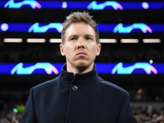 Leipzigs Trainer Julian Nagelsmann war von der späten Rückreise aus London nicht begeistert. Foto: Robert Michael/dpa-Zentralbild/dpa Leipzigs Trainer Julian Nagelsmann war von der späten Rückreise aus London nicht begeistert. Foto: Robert Michael/dpa-Zentralbild/dpa