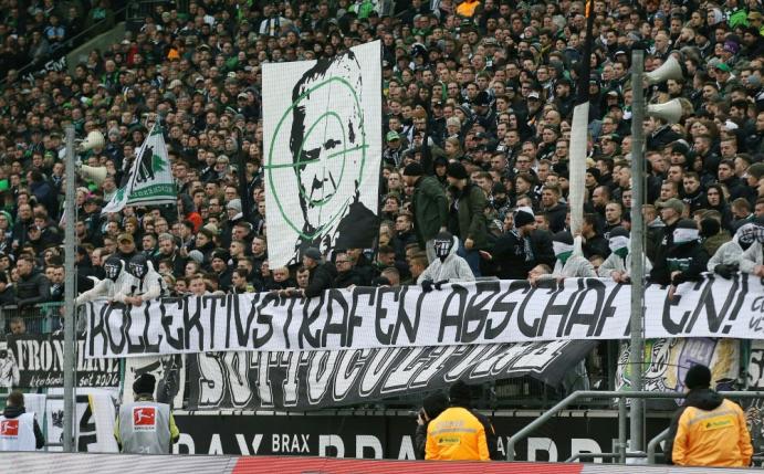 1. Bundesliga Wegen HoppPlakaten DFB ermittelt gegen Mönchengladbach