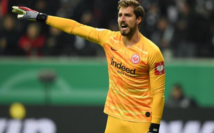 Warnt davor, zu locker in das Rückspiel in Salzburg zu gehen: Eintracht-Keeper Kevin Trapp. Foto: Arne Dedert/dpa